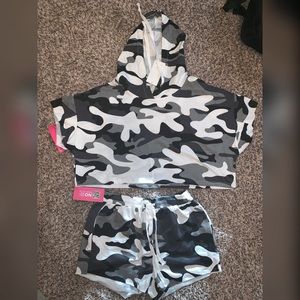 Camo 2 piece set